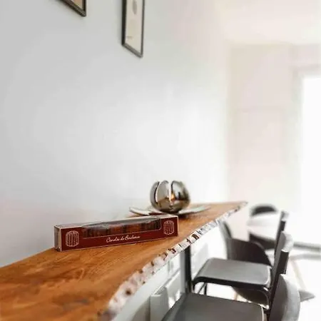 La Contemporaine Holiday home *